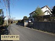 見通しの良い道路で、車の運転も安心です！