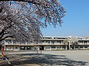 千葉市立都賀小学校まで1002m