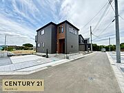 見通しの良い道路で、車の運転も安心です！