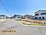 その他：前面道路も広く車のすれ違いも楽々です！