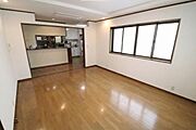 ※居住中の為、現況は物があります。AI編集済み