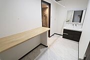 一部屋で洗濯が完結！洗って、干して、畳める空間。