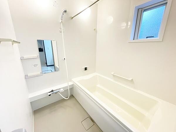 浴室を拡大表示
