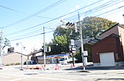 ロ−ソン野町店迄徒歩260m