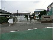横浜市立南本宿小学校まで671m