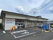 ダックス京都衣笠店まで692m