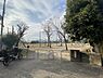 周辺：朱雀公園まで940m