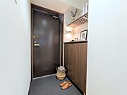 本画像は、既存の家具を消去しCGで作成した家具を設置しており、現況と異なる場合がございます。また価格に家具は含まれておりません。