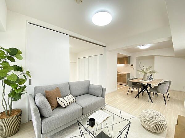 リビング/ダイニングを拡大表示