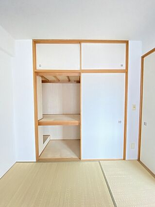 衣類も小物もす...