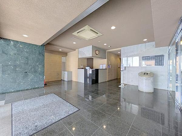 エントランスを拡大表示