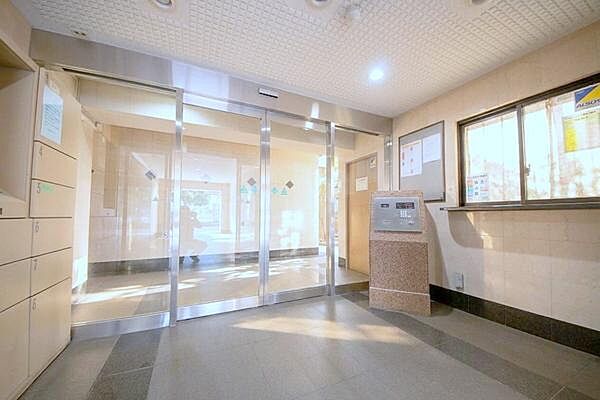 エントランスを拡大表示