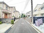 太陽に愛された邸宅。陽当たり・通風に恵まれた、心地いいいお住まいです。