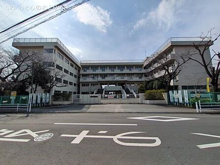 座間市立入谷小学校まで800m