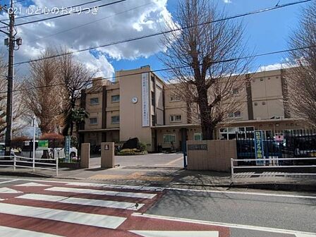 大和市立大和中学校まで870m