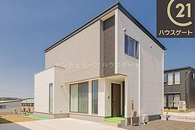 外観:落ち着いた色調とモダンなデザインが調和した、洗練された外観。 外観:落ち着いた色調とモダンなデザインが調和した、洗練された外観。
