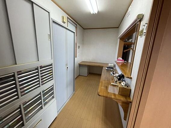 診療室の受付で...