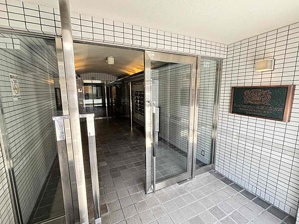 エントランスを拡大表示