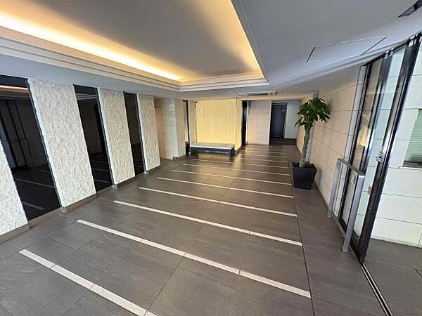 エントランスを拡大表示
