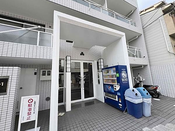 エントランスを拡大表示