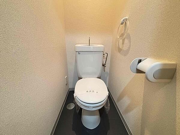 トイレを拡大表示