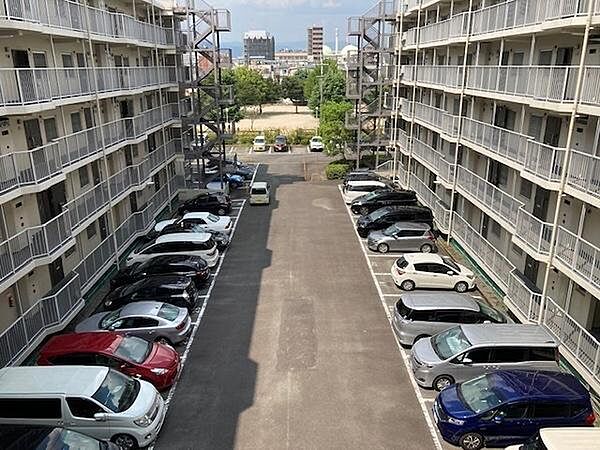 駐車場を拡大表示