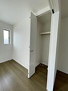 ハンガーパイプ付きクローゼットです。