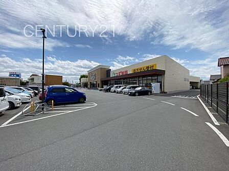 フレッセイ上並榎店まで842m