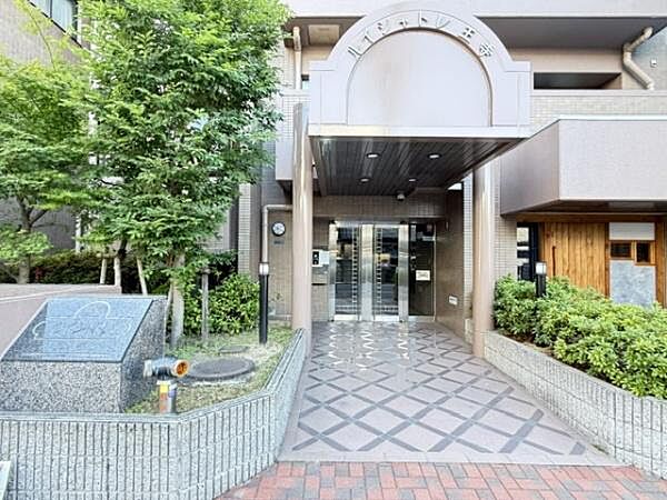 エントランスを拡大表示