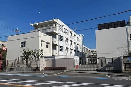 東大阪市立長栄中学校まで1225m