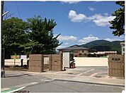 亀岡市立安詳小学校まで431m