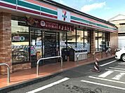 セブンイレブン綾瀬蓼川2丁目店まで751m