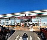 セブンイレブン阿見荒川本郷店まで1300m