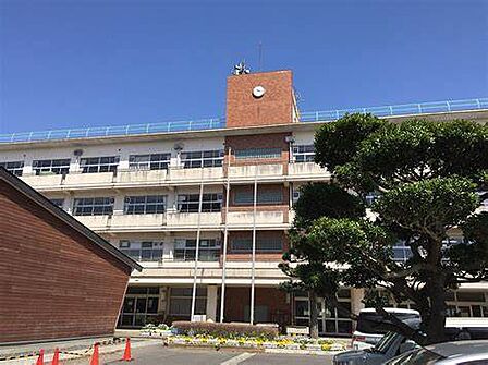 我孫子市立我孫子第二小学校まで1540m