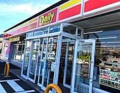 デイリーヤマザキ松戸六実店まで678m