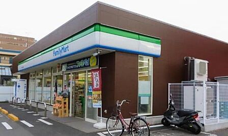 ファミリーマート新松戸六丁目店まで665m