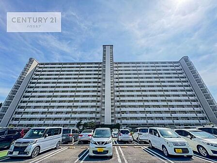 周辺環境や、お客様のご希望に合った物件も一緒にご案内を致します。住宅ローンアドバイザーによるご相談も承ります。当社はお問い合わせに即対応します!お待たせしません!