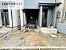 駐車場：ビルトインガレージの駐車場は、雨や風から車を守ってくれるので大切に管理ができるので安心！
