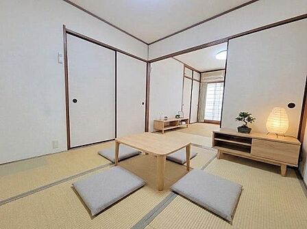 家具・調度品はAIで配置したイメージです