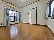 2階洋室約6帖