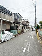 【現地】戸建受託が並ぶ過ごしやすい住宅地の環境です