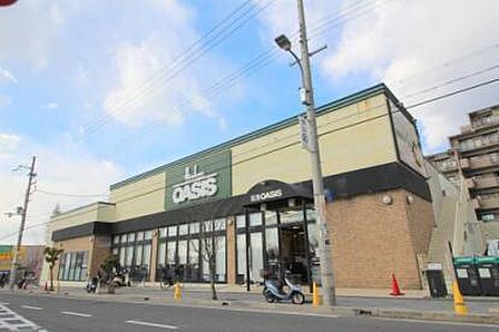 阪急オアシス豊中少路店まで693m