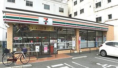セブンイレブン大阪田川北2丁目店まで338m
