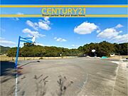 引津運動公園まで徒歩約10分（800m）