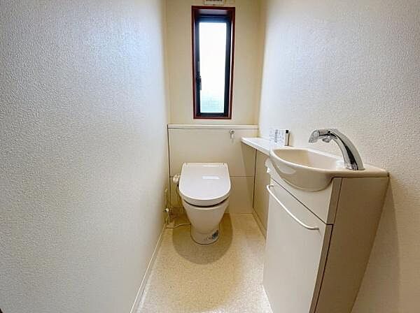 トイレを拡大表示