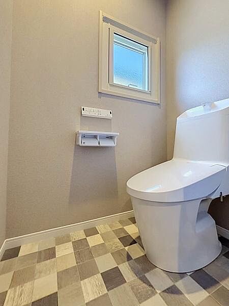 トイレを拡大表示