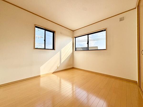 洋室を拡大表示