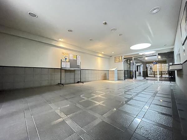 エントランスを拡大表示