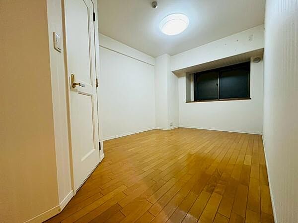 洋室を拡大表示