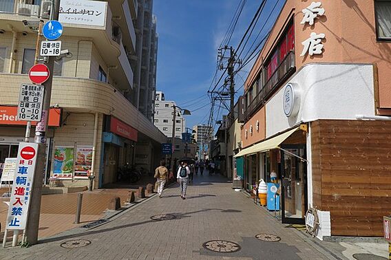 スパナ通りまで...